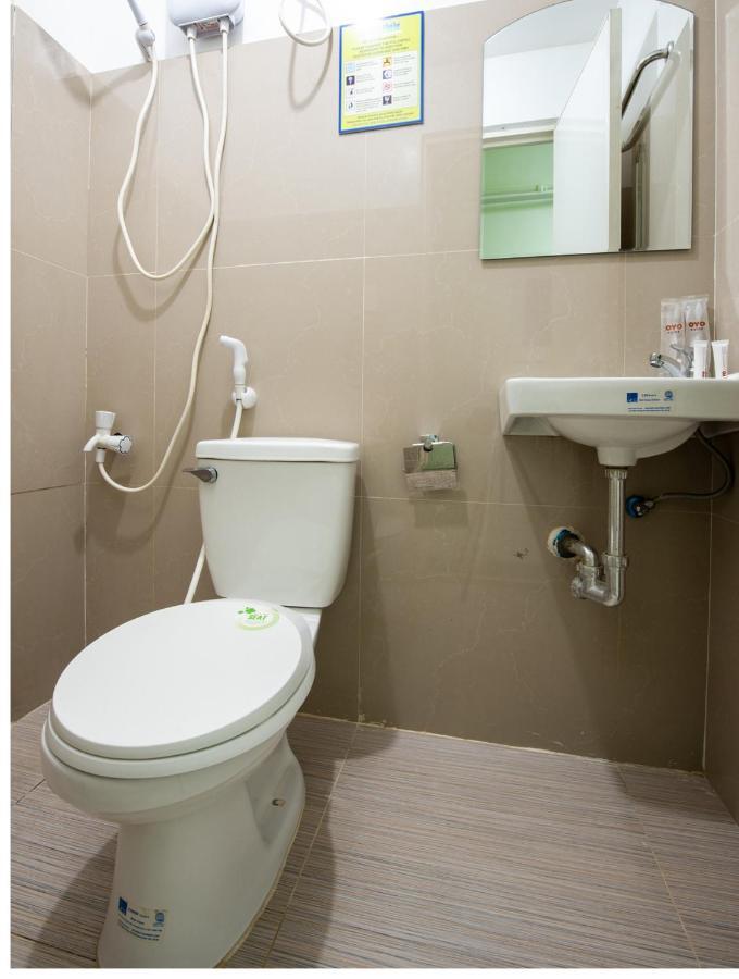 Oyo 501 Yuj Inn Pasay Bagian luar foto
